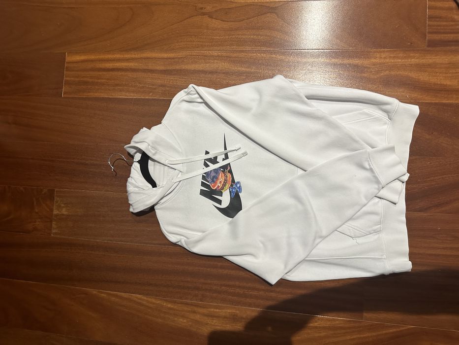 Biała bluza Nike