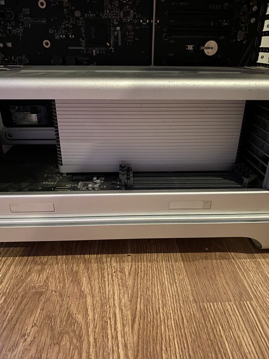 Mac Pro 4.1 tabuleiro64738352043267122