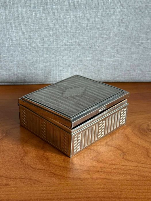 Puzderko/Tabakierka Giloszowana Przedwojenna