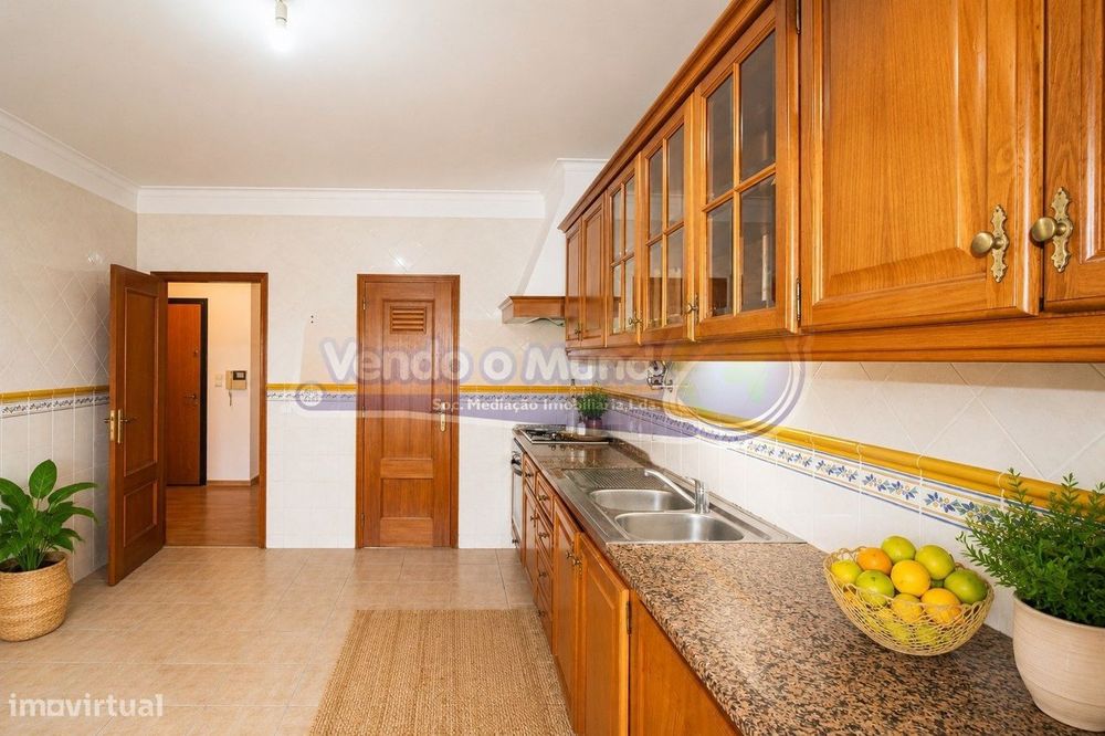 Apartamento T3 em Benavente (B643)