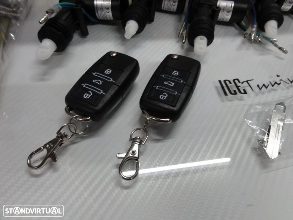 Kit fecho central universal + 4 pistolas + 2 comandos com chave retrátil tipo Audi / VW
