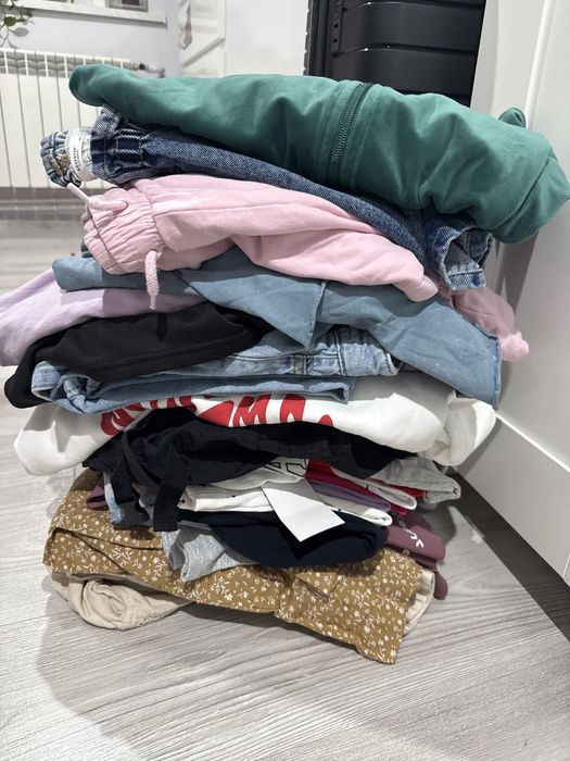 Paka ubran dla dziewczynki 140/146