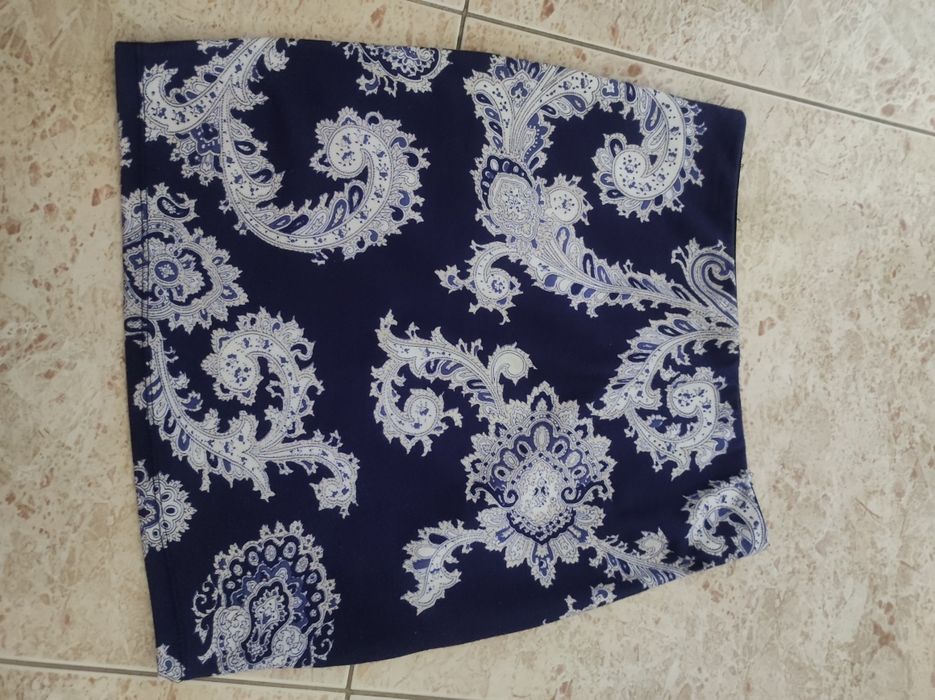 Saia Pull & Bear 28 padrão lindíssimo