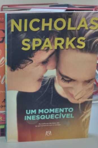 Bestselling Books, YA, Romance - Nicholas Sparks, John Green, ...
