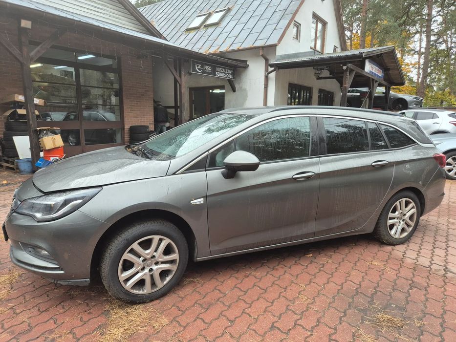 Opel Astra Opel Astra kombi 2017 r.