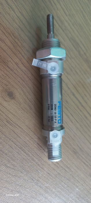 Пневмоциліндр Festo DSNU-16-10-P-A