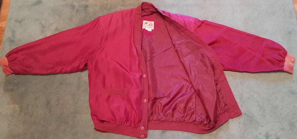 Куртка бомбер ветровка шелк размер 54-56.