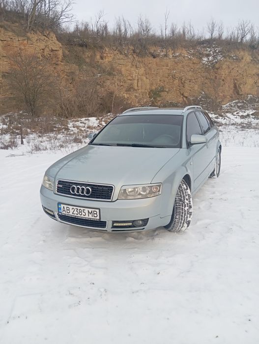 Продам ауді а 4 в доброму стані 1.8 турбо