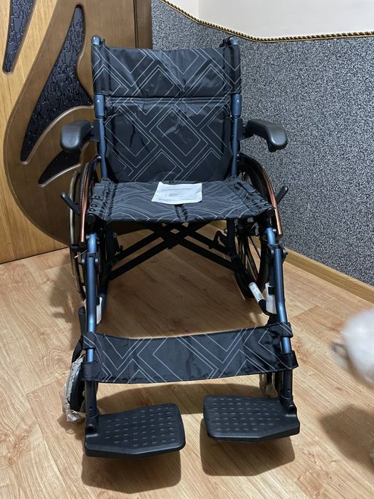 Інвалідний візок. Крісло колісне. Коляска