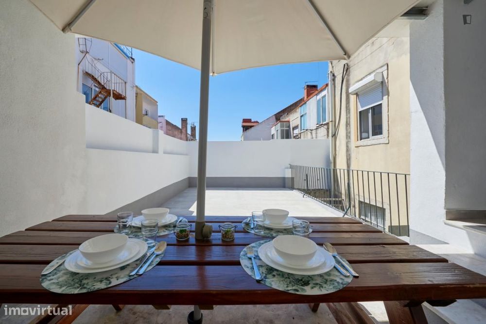 Quarto - localizado em Penha de França Lisbon