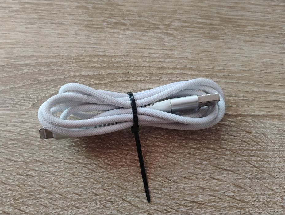 Sprzedam kabel iPhone