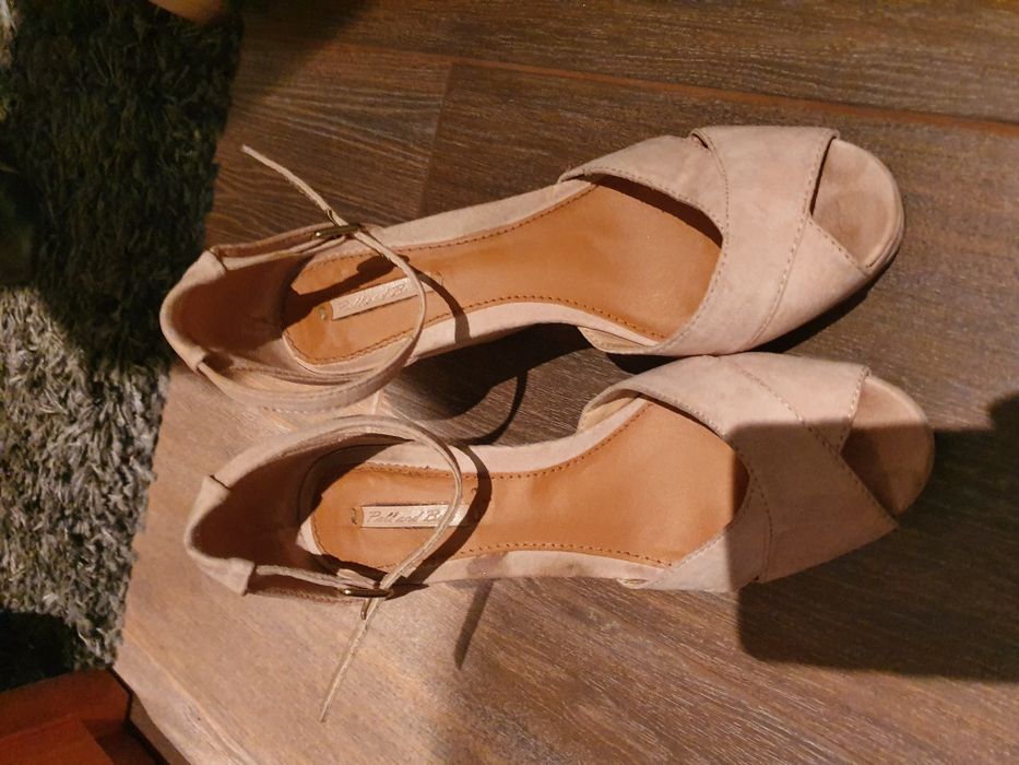 Sandálias Pull and Bear