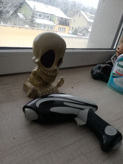 Łowca duchów z pistoletem