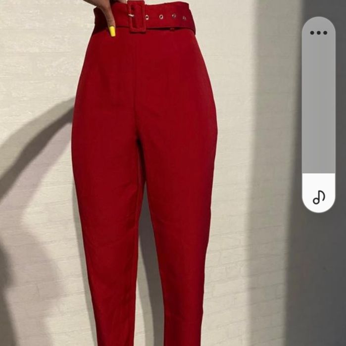 Класні червоні штани