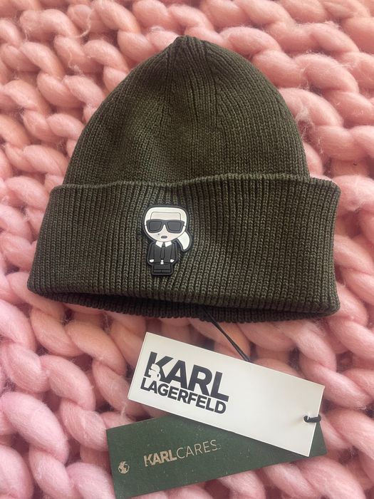 Ciepła zimowa  czapka Karl Lagerfeld