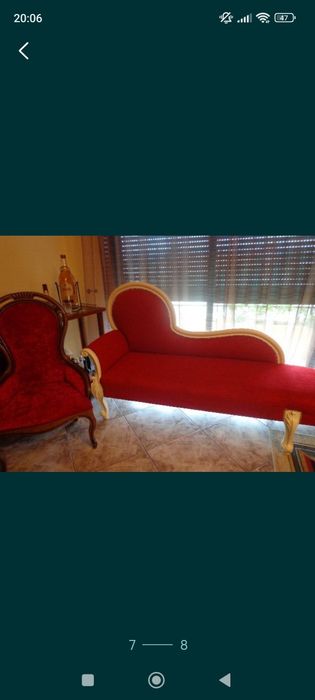 Dois canapés completamente novos