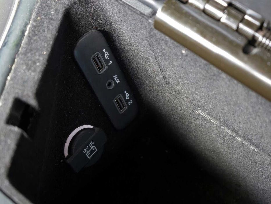 Dodge Challenger      2020