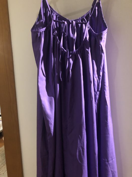 Vestido longo em roxo