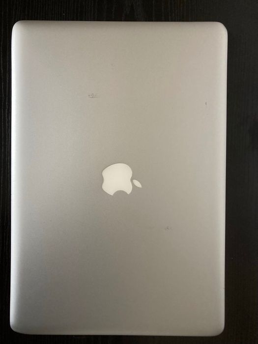 MacBook Pro 15 Шустрий