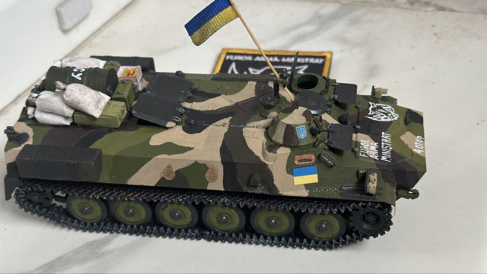 Модель МТ-LB Мотолига з танкістом