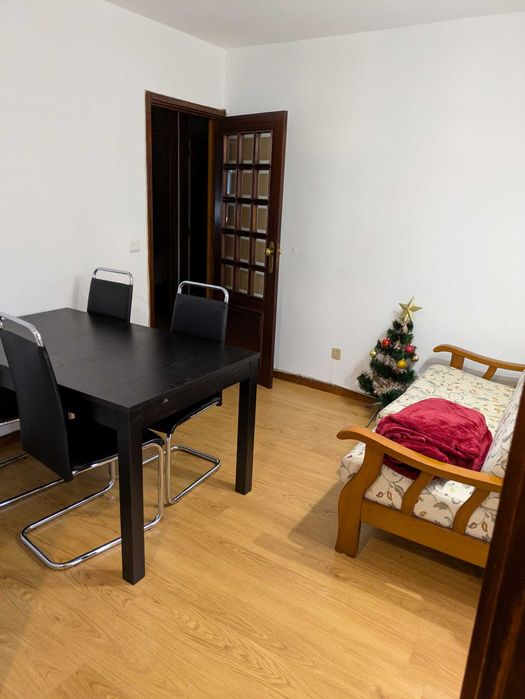 Porto - quartos para estudantes no bairro de Bessa Leite, próximo da FLUP FCUP FAUP ICBAS e FFUP