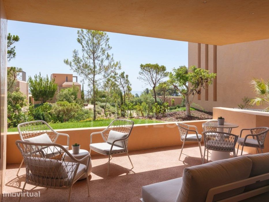 Apartamento T1 com terraço e estacionamento em Palmares