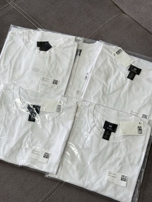 Чоловіча біла футболка H&M Regural Fit розміри: M ; L ; XL