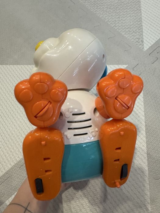 Piesek vtech shake & move puppy angielski