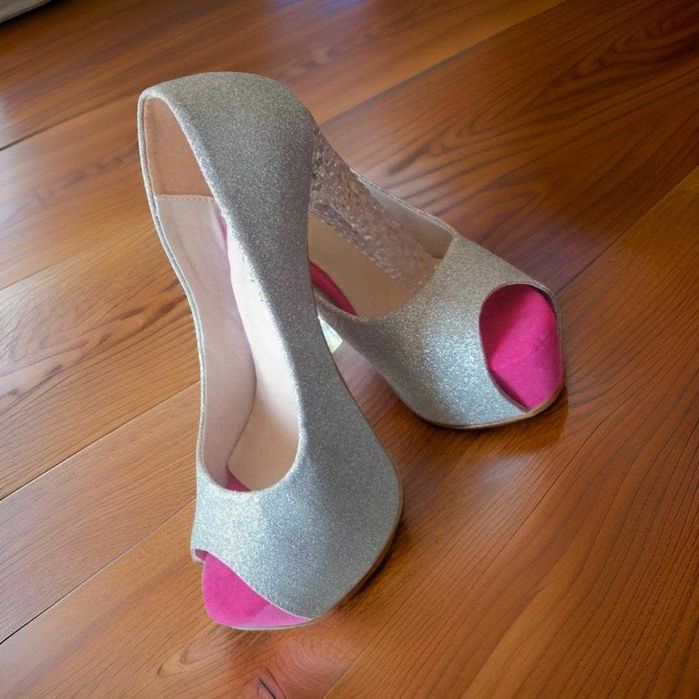 Sapato Salto alto marca  Wanxi Ang Ren!