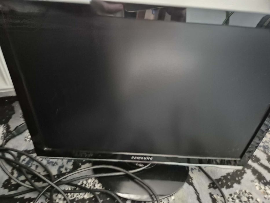 Monitor samsung 22 cale