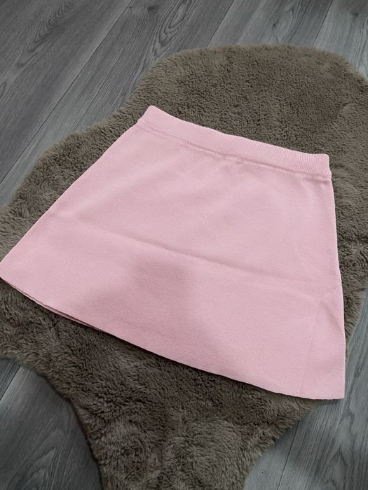 Костюм з спідницею