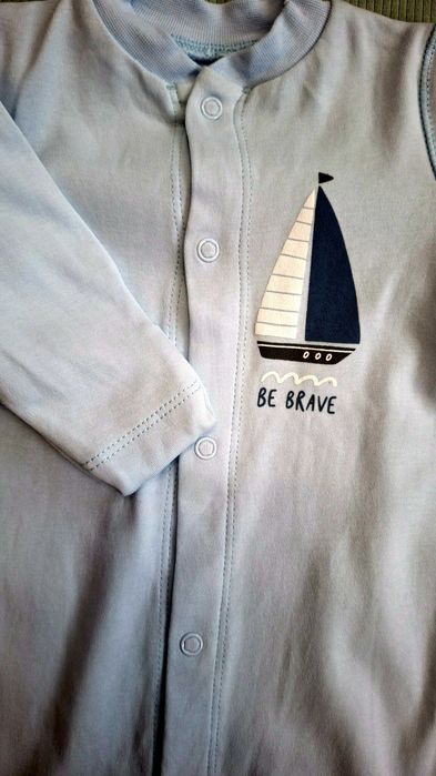 Продам чоловічки для хлопчика/дівчинки (56 розмір)