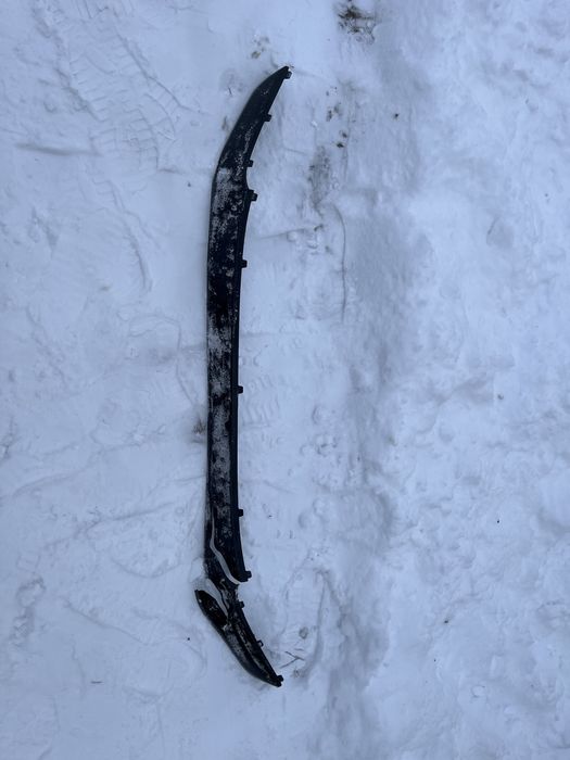 Верхня накладка заднього бампера Hyundai Kona Electric 2020 дорест