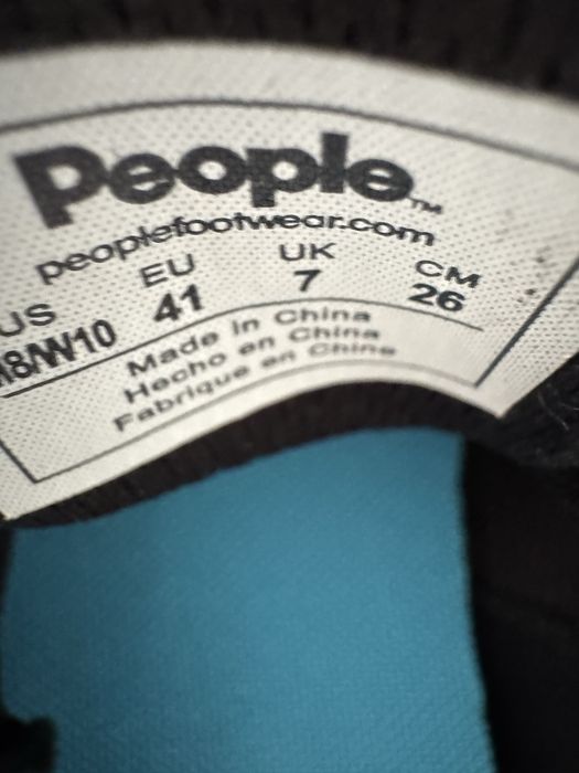 Кеди People Footwear — нові, легкі як Nike, 41 розмір