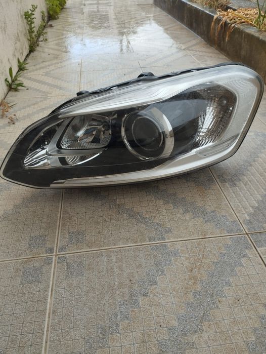 Opticas Volvo XC60 xenon  2014 a 2017