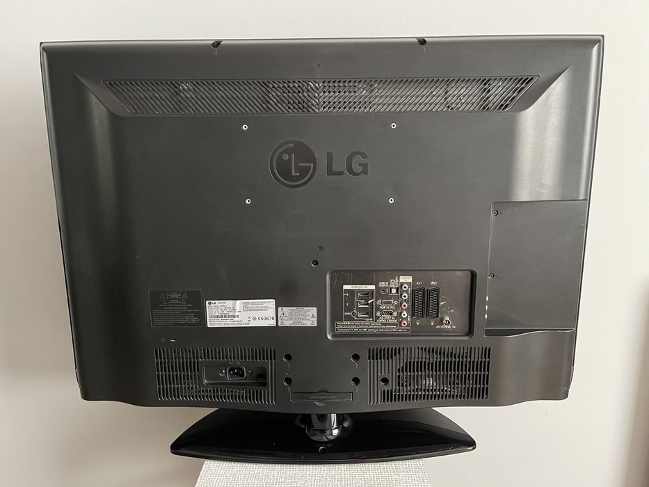 Telewizor LG 32LG7000 32 cale LCD full HD czarny