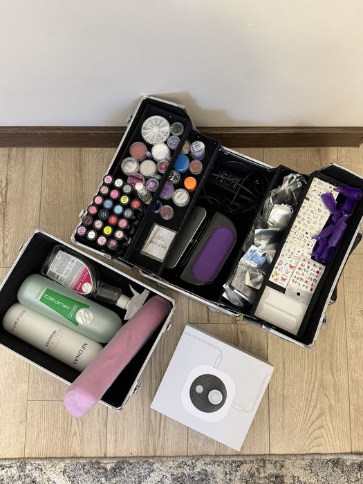 Sprzedam zestaw do manicure hybrydowego