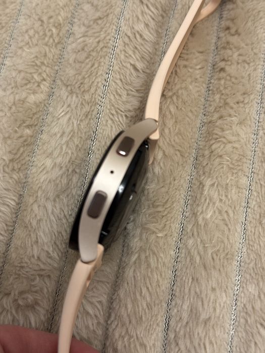 Смарт-годинник Samsung galaxy watch5 40mm в ідеальному стані