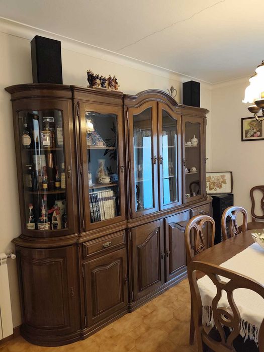 Mobilia de sala em castanho maciço!