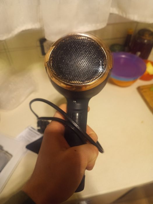 Suszarka BaByliss Cordkeeper - Suszarka do włosów o mocy 2000 W z unik