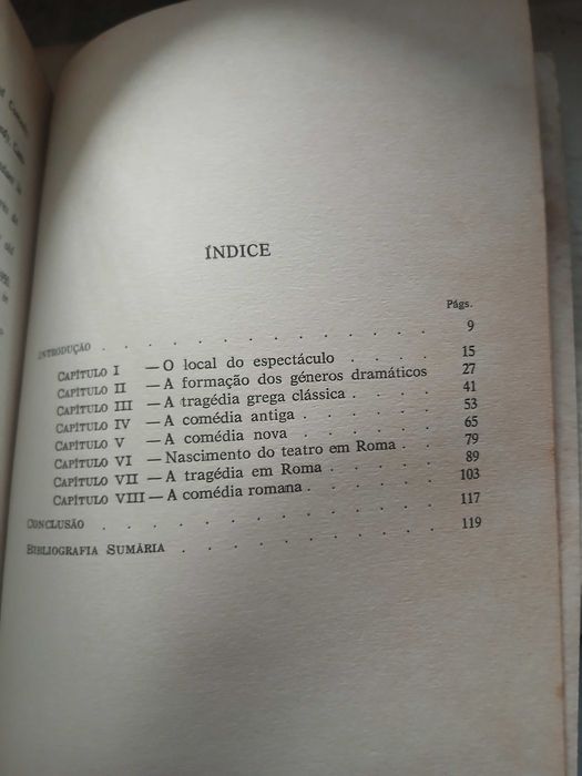 O teatro antigo - Pierre Grimal