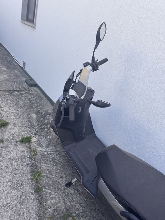 Moto com defeito
