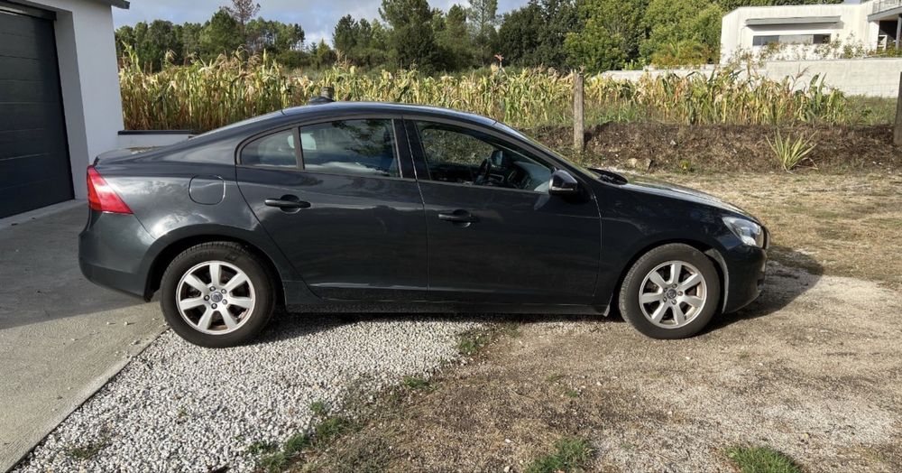 4 Jantes originais Volvo de 16” com pneus novos