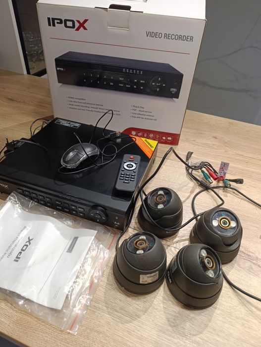 Monitoring, rejestrator Ipox+4 kamery