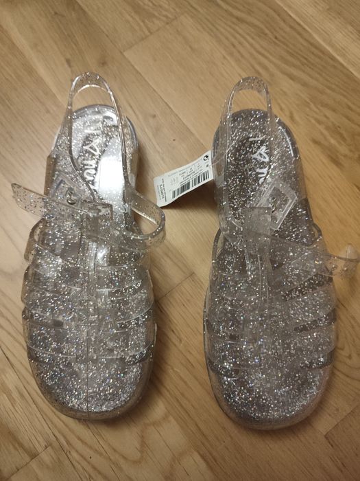 Босоніжки мильниці силиконові  Next 33 р. 21 см.