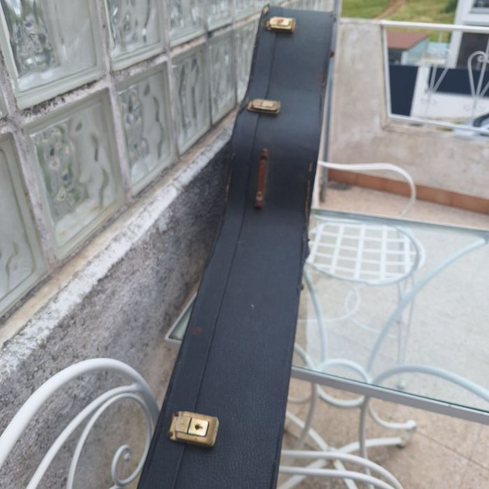 Caixa para guitarra desgastada