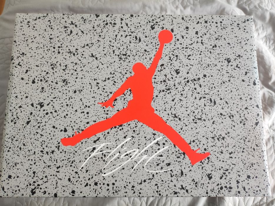 Jordan 4 Rétro (2024) novos Bred reimagined