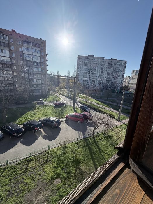 Здаеться  в оренду однокімнатна  квартира за адресою Оболонський проспект 15Б