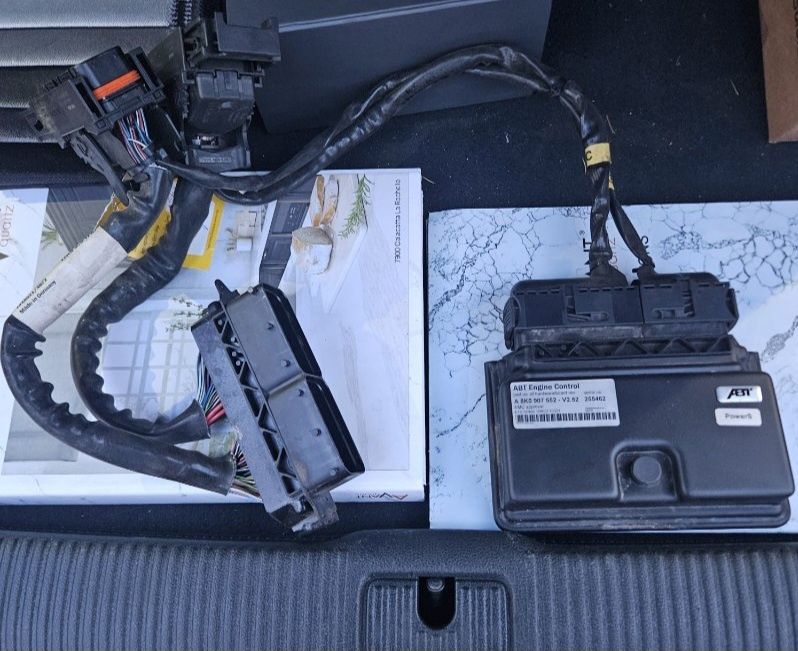 Sterownik Silnika Komputer ECU Audi RS3 ABT