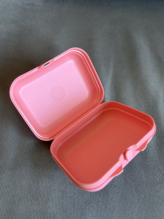 Caixa “ostra” pequena Tupperware